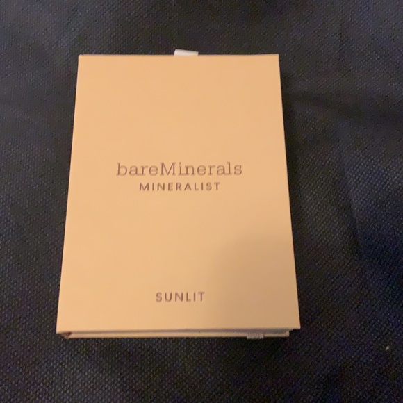 bareMinerals
MINERALIST Eyeshadow Palette - Picture 2 of 2